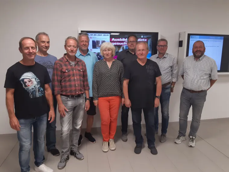 Mitglieder und Vorstand des SV Handwerk Cottbus